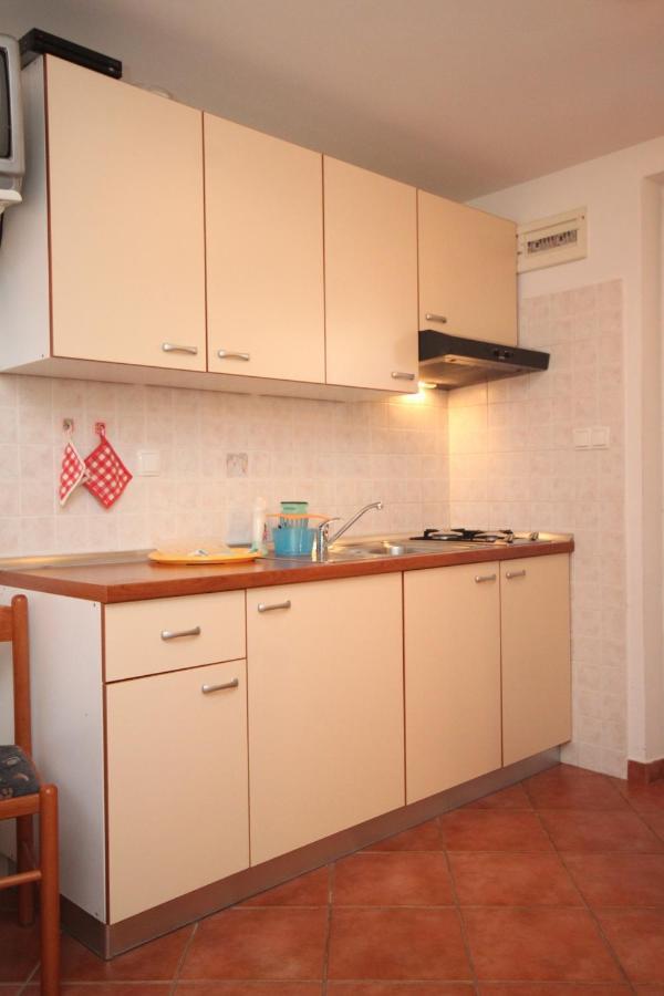 Apartments With A Parking Space Umag - 7039 Exterior photo